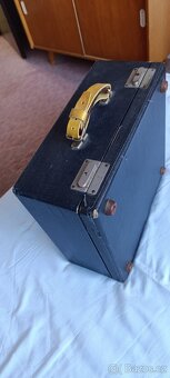 Psací stroj v kufříku - 3