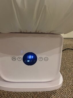 Přenosná sušička a žehlička prádla - 3