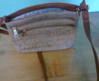 KABELKA  PŘES  RAMENO - 3