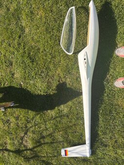 Trup na model letadla DG300 - 3