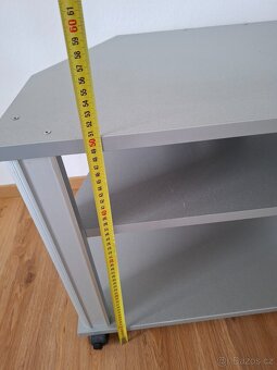 TV Stolek - 3