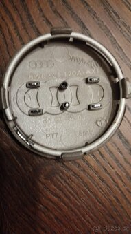 Krytka středu kola se znakem Audi - 3
