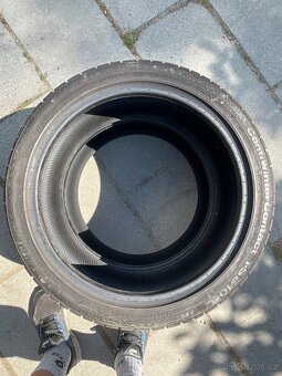 Dvě zimní pneu Continental 225/40/18 - 3