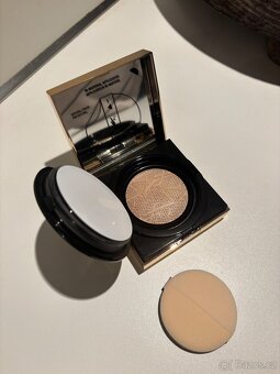 Yves Saint Laurent kompaktní make-up - 3