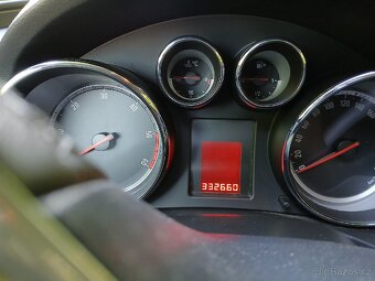 Opel insignia - 3