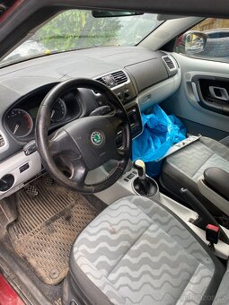 Škoda Fabia 2 1.2 HTP 51kw - - 3
