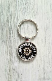 Prodám přívěšek s logem BOSTON BRUINS - Nový. - 3