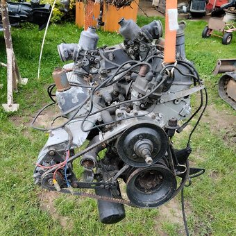 Motor Range Rover - 3