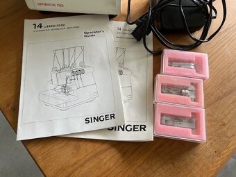 Overlock Singer Ultralock 14 U454B - semi profesionální - 3