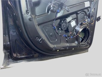 Levé přední dveře VW Touareg 7L černé - 3