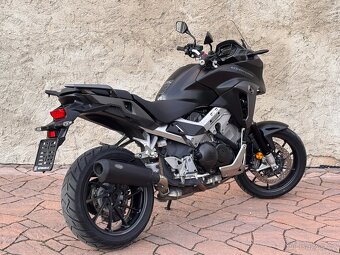 Honda VFR 800 X Crossrunner 2015, najeto 16900km - 3