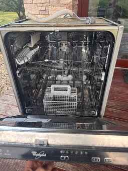 Vestavná myčka Whirlpool 60 cm - 3