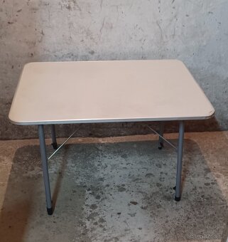 Kempingový stůl - 3