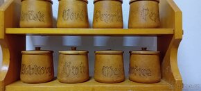 Stare dřevěné korunky s polickou - 3