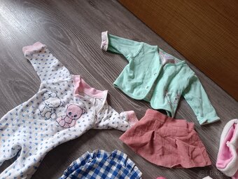 Oblečky a doplňky pro panenku - 3