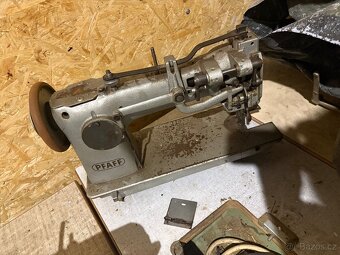 Šicí stroj - 3