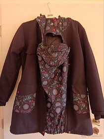 Zimní černý softshell kabát Shara L nosící - 3