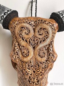 Skull Art Autentická ručně vyřezávaná hnědá lebka býka, 60cm - 3