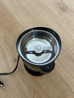 Mlýnek na kávu ECG KM 120 - 3