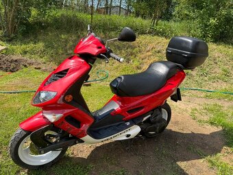 Skútr Peugot 50 - 3