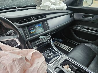 Jaguar XF 3.0d 221kW R-Sport 2016 - 3