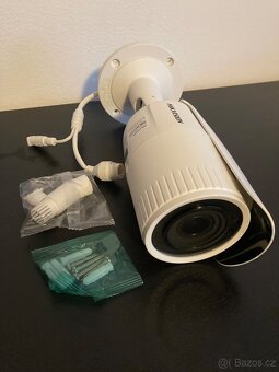 Kamera HIKVISION - 3