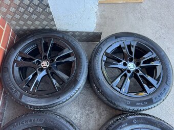Alu 15" 5x100 škoda Proxima Black letní 95% F4, TOP - 3