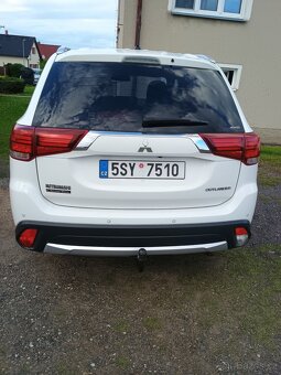 Mitsubishi Outlander 2.2 DI-D - 3
