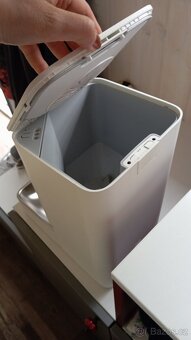 Automatický dávkovač krmiva pro kočku - 3