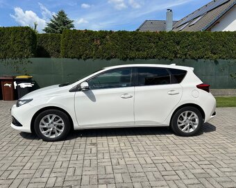 Toyota Auris 1,6 97 kw Trend paket Nájezd 46444KM - 3
