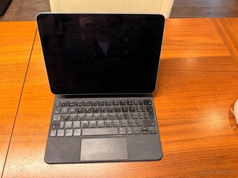 iPAD PRO 11 128 GB Wi-fi cellular, MAGIC KEYBOARD, pencil - 3