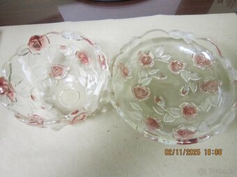 zdobená miska s talířkem z masívního skla - 3