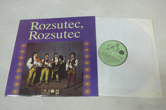 ROZSUTEC Ľudová Hudba Terchova 1975 - 3