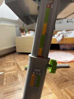 Rostoucí psací stůl zn. Mayer - 3