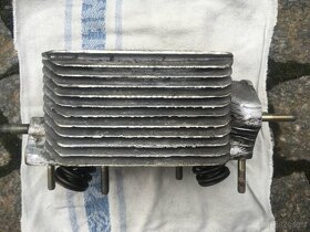 Tatra 613 hlavy motoru E - 3