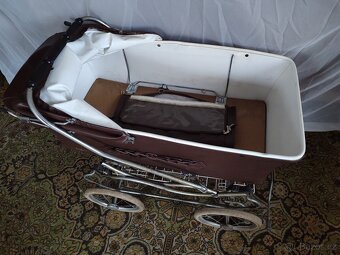 Starý kočárek - 3