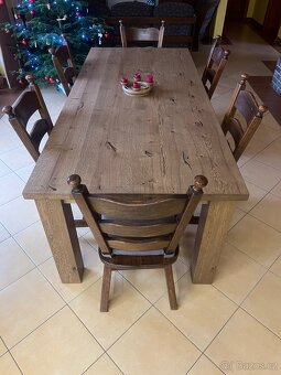 Celomasivní dubový jídelní stůl - 3