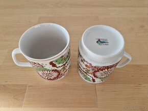 Dva sběratelské hrnky retro- čínský porcelán - 3