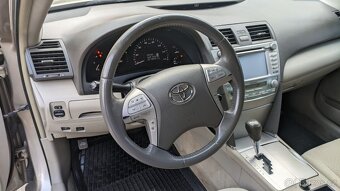 Camry Hybrid - 3
