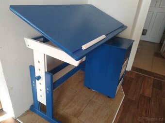 Rostoucí dětský stůl s šuplíky - 3
