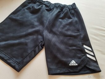 Prodám dětské šortky zn. ADIDAS, vel. 13-14 let. - 3