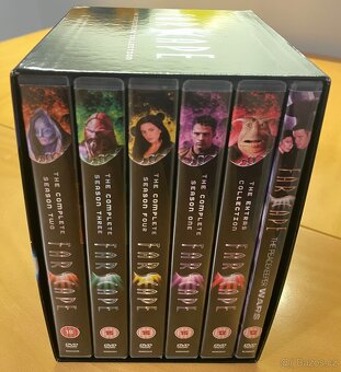Kompletní DVD kolekce sci-fi seriálu Farscape - 3
