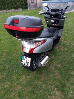 Honda s Wing 125 - 3