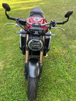 Honda CB650R - 3