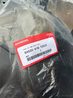 Honda Forza 350 středový vnitřní plast (64520-K1B-T00ZA) - 3