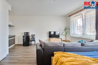 Pronájem bytu 1+kk s parkovacím stáním v Českém Brodě, nedal - 3