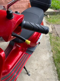 Skůtr Insetto 125 - 3