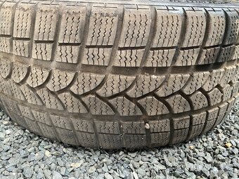 Zimní pneu 215/45/R17 2ks - 3