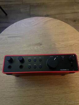 Focusrite 2i2 4th gen + jack2jack kabely - 3