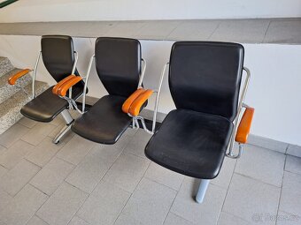 Trojmístná_čekárenská_lavice - 3